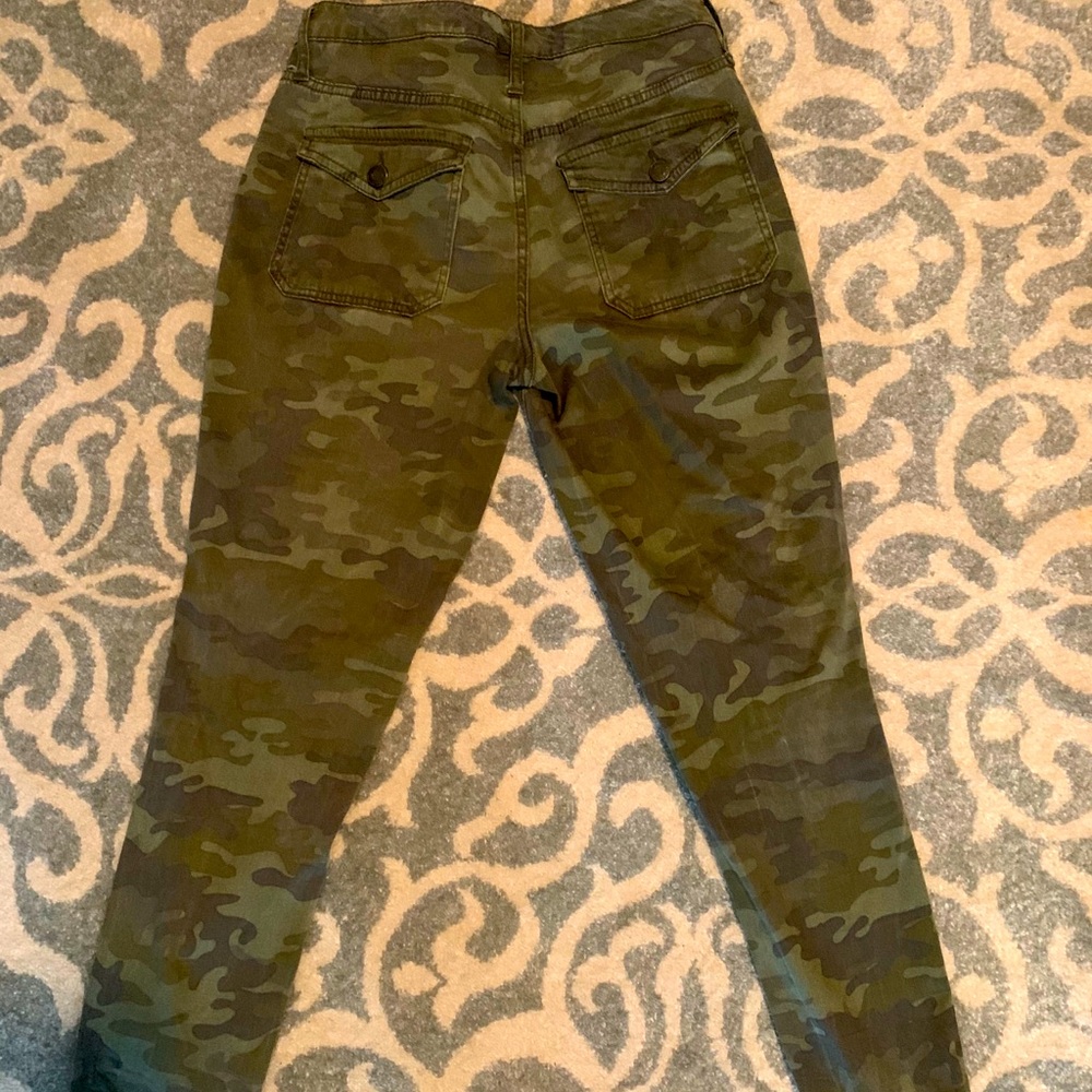 Ankle length pants